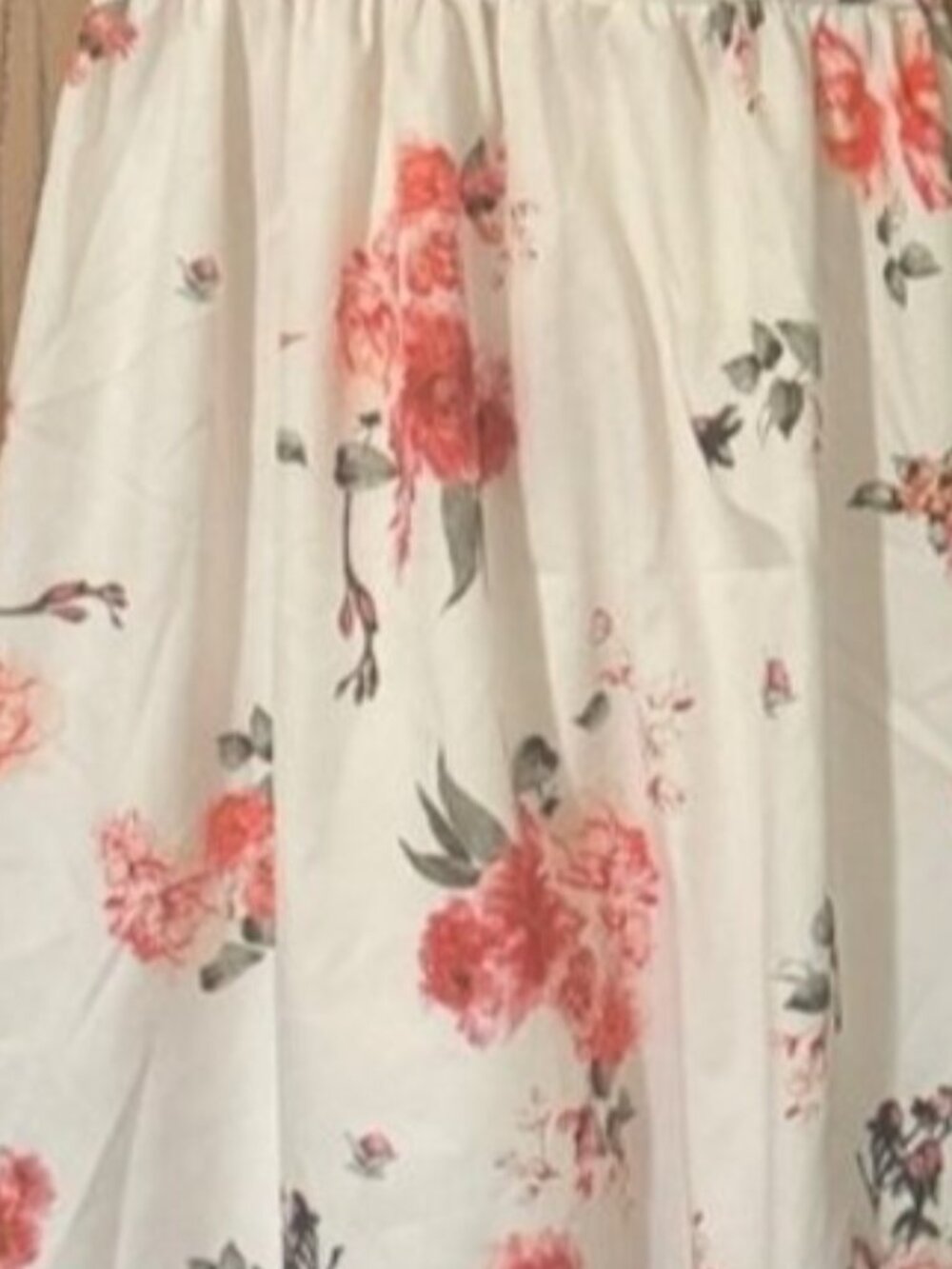 White Floral Maxi Dress‎ with Pink Rose Print